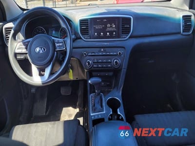 Zdjęcie 9 z 10 samochodu: 2020 KIA SPORTAGE LX VIN:KNDPMCAC2L7807578 - miniatura