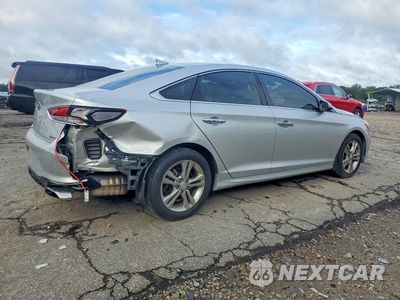 Trzecie zdjęcie samochodu z tyłu: 2018 HYUNDAI SONATA LIMITED VIN:5NPE34AF5JH706442 - miniatura