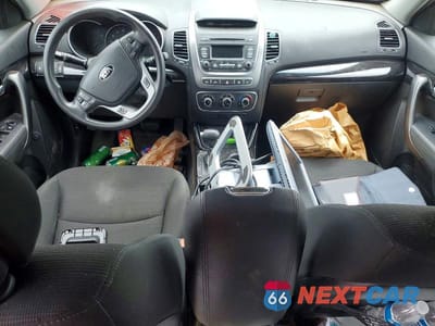 Zdjęcie 8 z 13 samochodu: 2014 KIA SORENTO LX VIN:5XYKT3A62EG485408 - miniatura