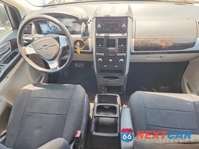Zdjęcie 8 z 13 samochodu: 2010 DODGE GRAND CARAVAN SXT VIN:2D4RN5D10AR119816 - miniatura