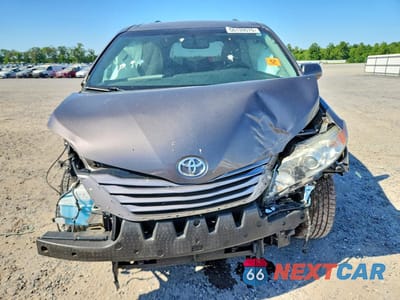 Piąte zdjęcie samochodu w środku: 2016 TOYOTA SIENNA XLE PREMIUM 7-PASSENGER VIN:5TDDK3DC0GS131387 - miniatura