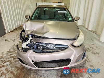 Piąte zdjęcie samochodu w środku: 2014 HYUNDAI ACCENT GS VIN:KMHCT5AE8EU161204 - miniatura