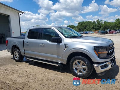 Czwarte zdjęcie samochodu z boku: 2025 FORD F150 XLT VIN:1FTEW3KP7SKE05117 - miniatura