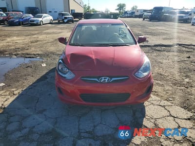 Piąte zdjęcie samochodu w środku: 2014 HYUNDAI ACCENT GLS VIN:KMHCT4AEXEU777223 - miniatura