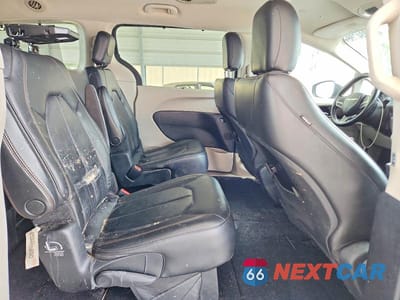 Zdjęcie 11 z 13 samochodu: 2019 CHRYSLER PACIFICA TOURING L VIN:2C4RC1BG4KR633138 - miniatura