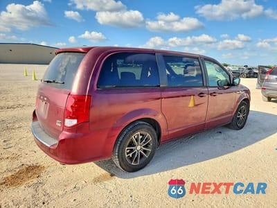 Trzecie zdjęcie samochodu z tyłu: 2018 DODGE GRAND CARAVAN GT VIN:2C4RDGEG8JR195461 - miniatura