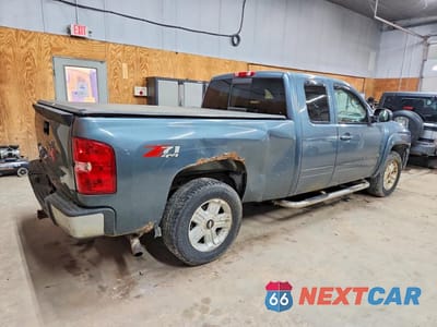 Trzecie zdjęcie samochodu z tyłu: 2007 CHEVROLET SILVERADO K1500 VIN:2GCEK19J371722157 - miniatura