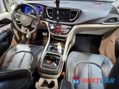 Zdjęcie 8 z 13 samochodu: 2023 CHRYSLER PACIFICA LIMITED VIN:2C4RC1GG8PR575020 - miniatura
