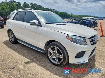 Czwarte zdjęcie samochodu z boku: 2017 MERCEDES-BENZ GLE 350 VIN:4JGDA5JB3HA905894 - miniatura
