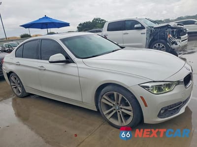 Czwarte zdjęcie samochodu z boku: 2018 BMW 330 I VIN:WBA8B9G5XJNU96235 - miniatura