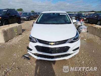 Piąte zdjęcie samochodu w środku: 2018 CHEVROLET CRUZE LT VIN:1G1BE5SM8J7178148 - miniatura