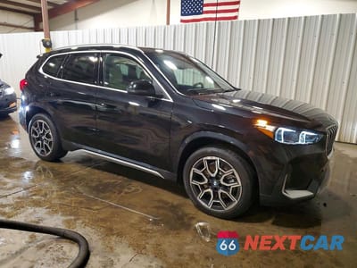 Czwarte zdjęcie samochodu z boku: 2026 BMW X1 XDRIVE28I VIN:WBX73EF09T5688598 - miniatura
