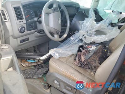 Zdjęcie 8 z 13 samochodu: 2019 NISSAN NV 3500 HD SL VIN:5BZAF0AA8KN851866 - miniatura