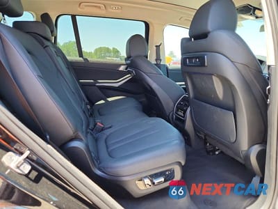 Zdjęcie 11 z 13 samochodu: 2021 BMW X7 XDRIVE40I VIN:5UXCW2C07M9H31532 - miniatura
