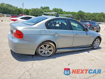 Trzecie zdjęcie samochodu z tyłu: 2006 BMW 3 SERIES 325 I VIN:WBAVB13596KR56777 - miniatura