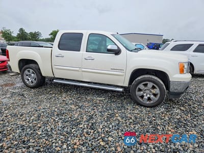 Czwarte zdjęcie samochodu z boku: 2010 GMC SIERRA C1500 SLT VIN:3GTRCWE06AG287058 - miniatura