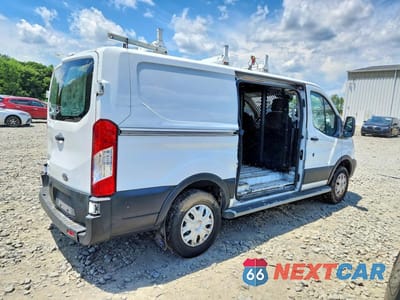 Trzecie zdjęcie samochodu z tyłu: 2019 FORD TRANSIT T-250 VIN:1FTYR1YM6KKB20138 - miniatura