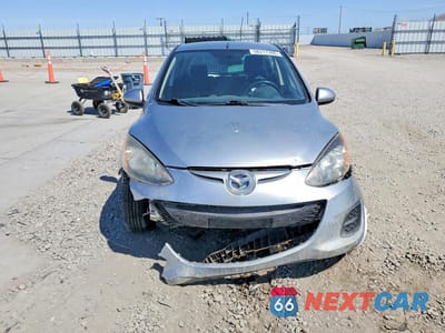 Piąte zdjęcie samochodu w środku: 2011 MAZDA MAZDA2 VIN:JM1DE1HZ9B0125612 - miniatura