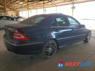 Trzecie zdjęcie samochodu z tyłu: 2005 MERCEDES-BENZ C 230K SPORT SEDAN VIN:WDBRF40J05F606701 - miniatura
