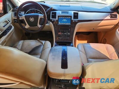 Zdjęcie 8 z 13 samochodu: 2007 CADILLAC ESCALADE LUXURY VIN:1GYFK63897R311564 - miniatura