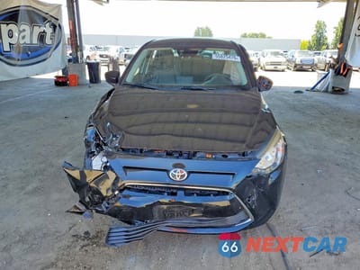 Piąte zdjęcie samochodu w środku: 2017 TOYOTA YARIS IA BASE VIN:3MYDLBYV3HY180999 - miniatura