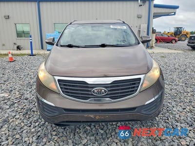 Piąte zdjęcie samochodu w środku: 2011 KIA SPORTAGE LX VIN:KNDPB3A29B7160009 - miniatura