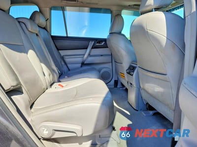 Zdjęcie 11 z 13 samochodu: 2010 TOYOTA HIGHLANDER SE VIN:5TDJK3EH2AS022658 - miniatura