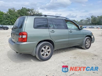Trzecie zdjęcie samochodu z tyłu: 2004 TOYOTA HIGHLANDER BASE VIN:JTEDP21A240036595 - miniatura