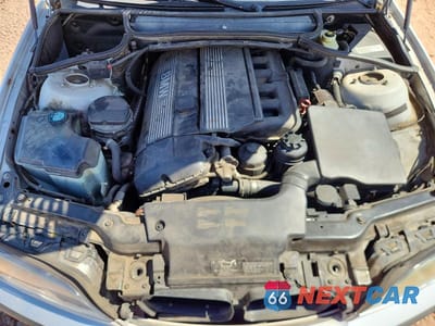 Zdjęcie 11 z 12 samochodu: 2002 BMW 325 I VIN:WBAEV33472PD00183 - miniatura