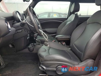 Zdjęcie 7 z 12 samochodu: 2011 MINI COOPER S VIN:WMWSV3C55BTY11813 - miniatura