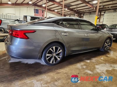 Trzecie zdjęcie samochodu z tyłu: 2018 NISSAN MAXIMA 3.5 S VIN:1N4AA6AP3JC399413 - miniatura