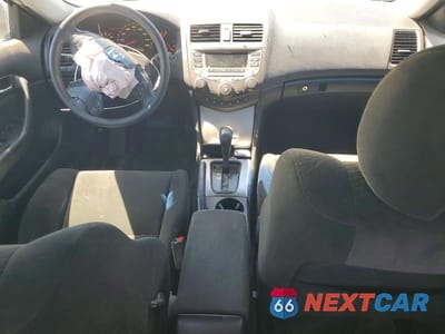 Zdjęcie 8 z 13 samochodu: 2007 HONDA ACCORD EX VIN:1HGCM72747A015160 - miniatura