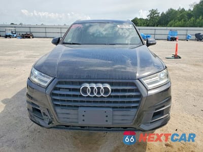 Piąte zdjęcie samochodu w środku: 2017 AUDI Q7 PREMIUM VIN:WA1AAAF72HD057553 - miniatura