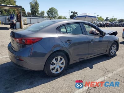 Trzecie zdjęcie samochodu z tyłu: 2015 MAZDA 3 SPORT VIN:3MZBM1U75FM130191 - miniatura