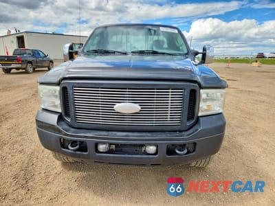 Piąte zdjęcie samochodu w środku: 2006 FORD F350 SRW SUPER DUTY VIN:1FTWX31P16EC44402 - miniatura