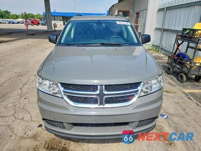 Piąte zdjęcie samochodu w środku: 2020 DODGE JOURNEY SE VIN:3C4PDCAB5LT268196 - miniatura