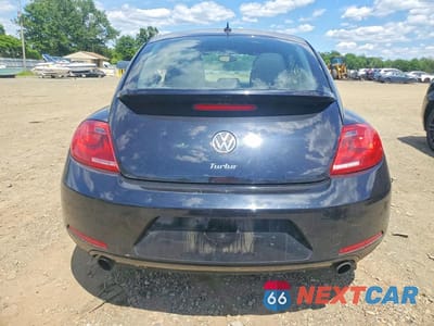 Zdjęcie 6 z 12 samochodu: 2012 VOLKSWAGEN BEETLE TURBO VIN:3VWVA7AT8CM665389 - miniatura