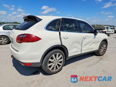 Trzecie zdjęcie samochodu z tyłu: 2012 PORSCHE CAYENNE S VIN:WP1AB2A20CLA42907 - miniatura