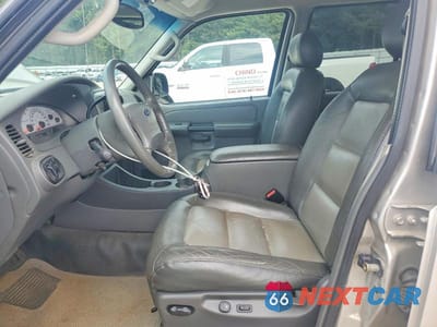 Zdjęcie 7 z 12 samochodu: 2004 FORD EXPLORER SPORT TRAC VIN:1FMZU67K94UA46684 - miniatura