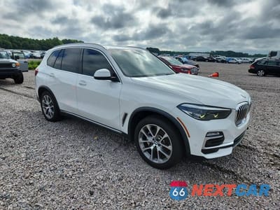 Czwarte zdjęcie samochodu z boku: 2019 BMW X5 XDRIVE40I VIN:5UXCR6C57KLL06657 - miniatura