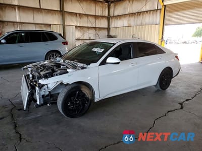 2024 HYUNDAI ELANTRA SEL KMHLM4DGXRU759482 - główne zdjęcie licytacji z USA - miniatura