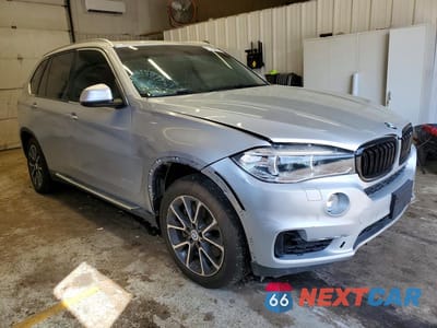 Czwarte zdjęcie samochodu z boku: 2015 BMW X5 XDRIVE50I VIN:5UXKR6C55F0J78857 - miniatura