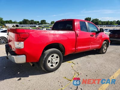 Trzecie zdjęcie samochodu z tyłu: 2012 TOYOTA TUNDRA DOUBLE CAB SR5 VIN:5TFUW5F1XCX236552 - miniatura