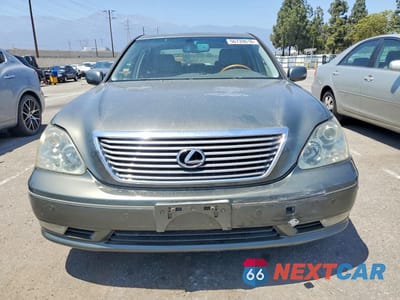 Piąte zdjęcie samochodu w środku: 2004 LEXUS LS 430 VIN:JTHBN36F140140425 - miniatura
