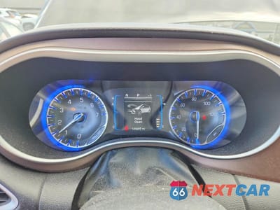 Zdjęcie 9 z 13 samochodu: 2017 CHRYSLER PACIFICA TOURING L VIN:2C4RC1BG8HR523878 - miniatura
