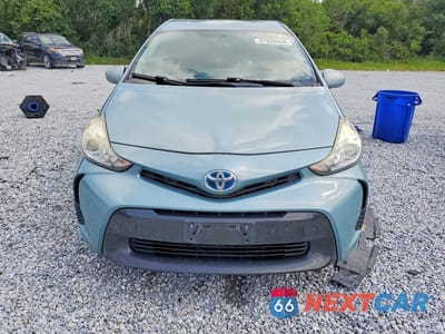Piąte zdjęcie samochodu w środku: 2015 TOYOTA PRIUS V TWO VIN:JTDZN3EU2FJ036314 - miniatura