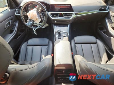Zdjęcie 8 z 12 samochodu: 2019 BMW 330XI VIN:3MW5R7J53K8A05469 - miniatura