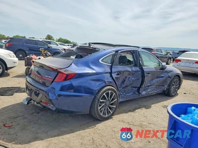 Trzecie zdjęcie samochodu z tyłu: 2020 HYUNDAI SONATA LIMITED VIN:5NPEH4J20LH015613 - miniatura