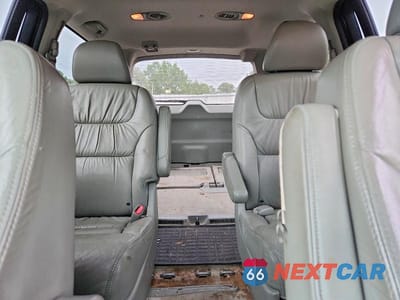 Zdjęcie 10 z 13 samochodu: 2010 HONDA ODYSSEY EXL VIN:5FNRL3H72AB044070 - miniatura