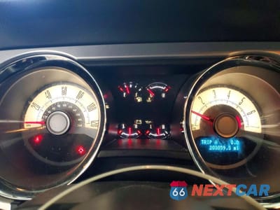 Zdjęcie 9 z 12 samochodu: 2010 FORD MUSTANG VIN:1ZVBP8ANXA5153838 - miniatura